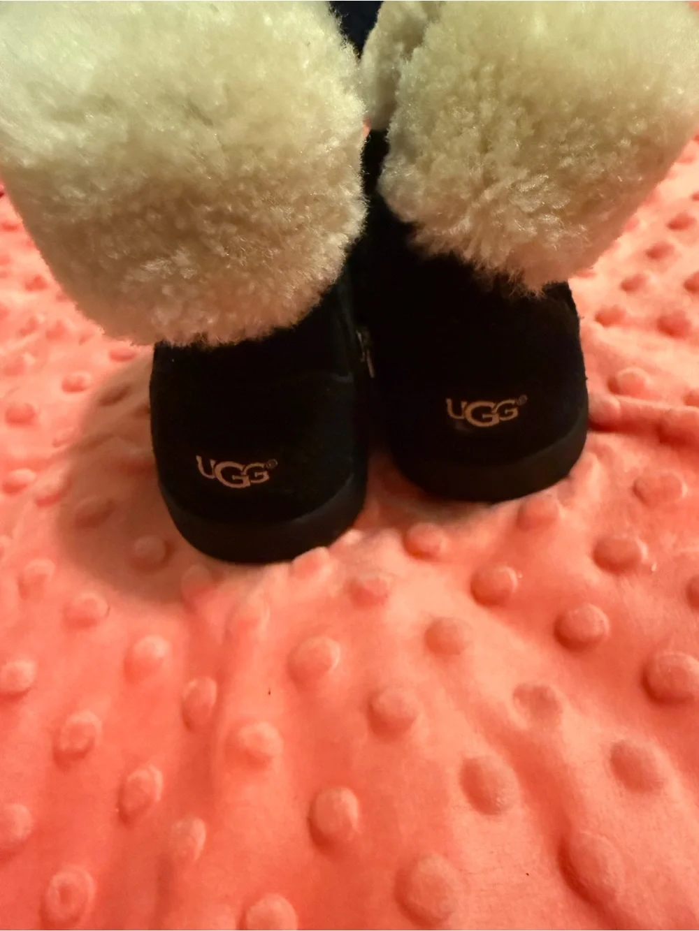 UGG Kids Black Suede Fold-Over Shearling Boots with Cream Fur Size 6 Toddlee